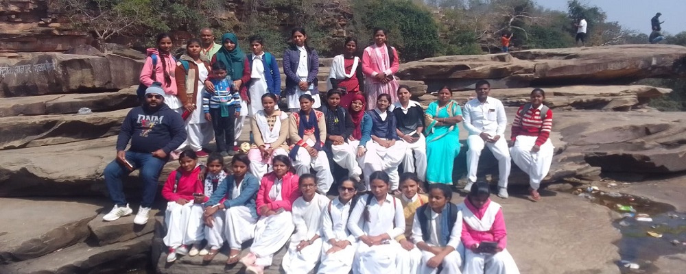 BABA GAJJAN DAS BALIKA MAHAVIDYALAYA, DHARWAN,JEWAL, GHAZIPUR	
